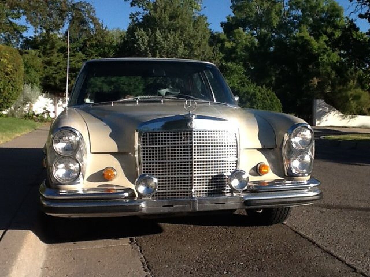 1969→1971 Mercedes-Benz 280 SE 3.5 Cabriolet | Review | SuperCars.net